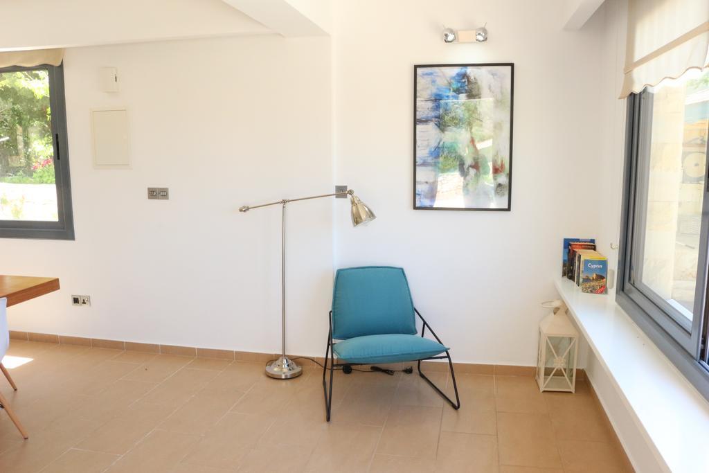 Villa Infinite Blu Пафос Екстериор снимка