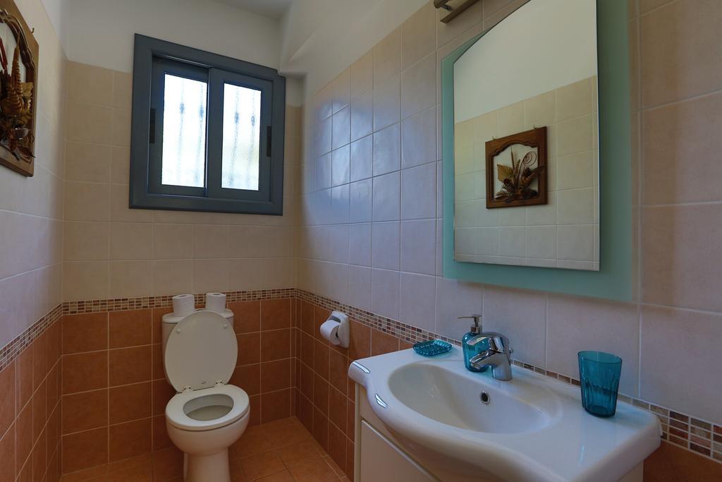 Villa Infinite Blu Пафос Екстериор снимка