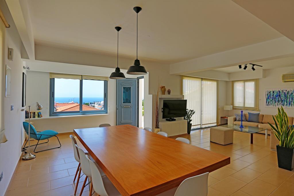 Villa Infinite Blu Пафос Екстериор снимка