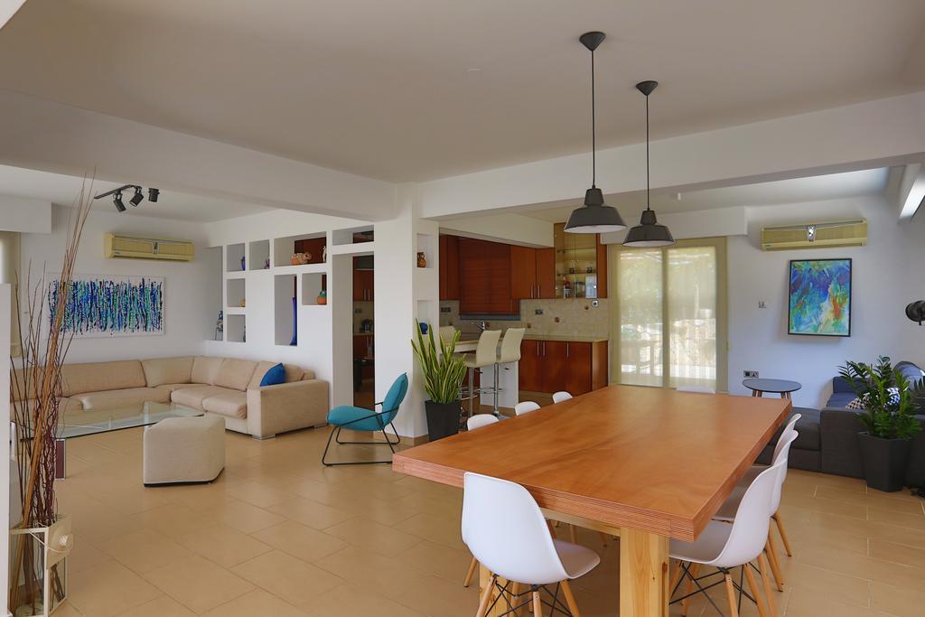 Villa Infinite Blu Пафос Екстериор снимка