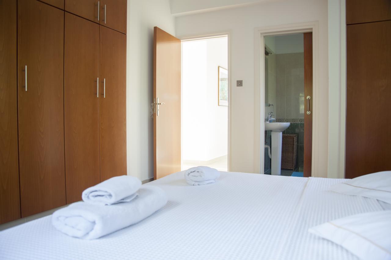 Villa Infinite Blu Пафос Екстериор снимка