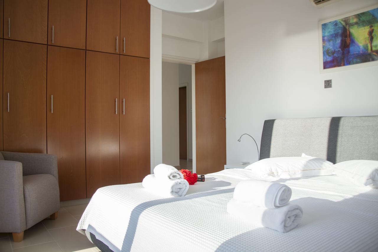Villa Infinite Blu Пафос Екстериор снимка